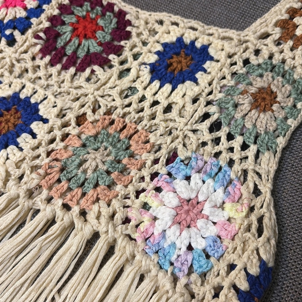 Y2K Crochet Granny Square‎ Fringe Crop Top Boho Festival Hippie Knit Vest Small - Picture 3 of 8